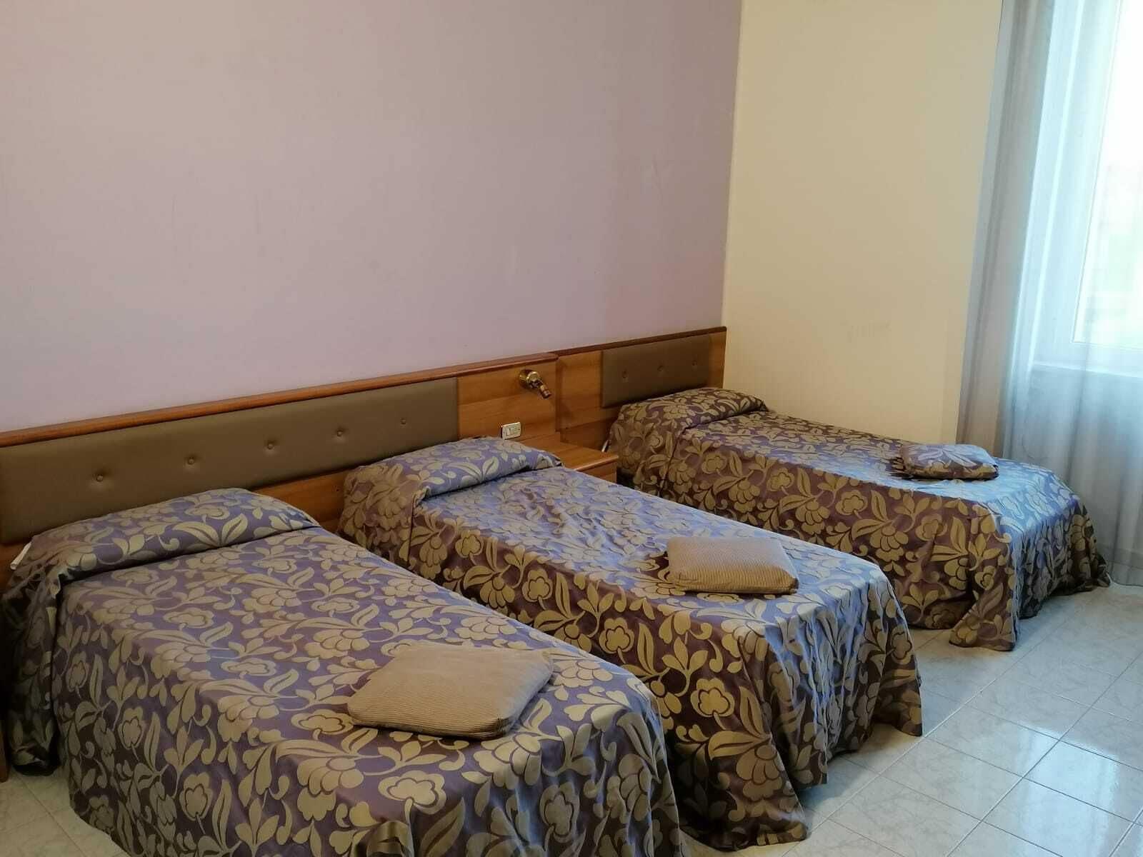 Hotel Santa Marta Поцуоли Екстериор снимка
