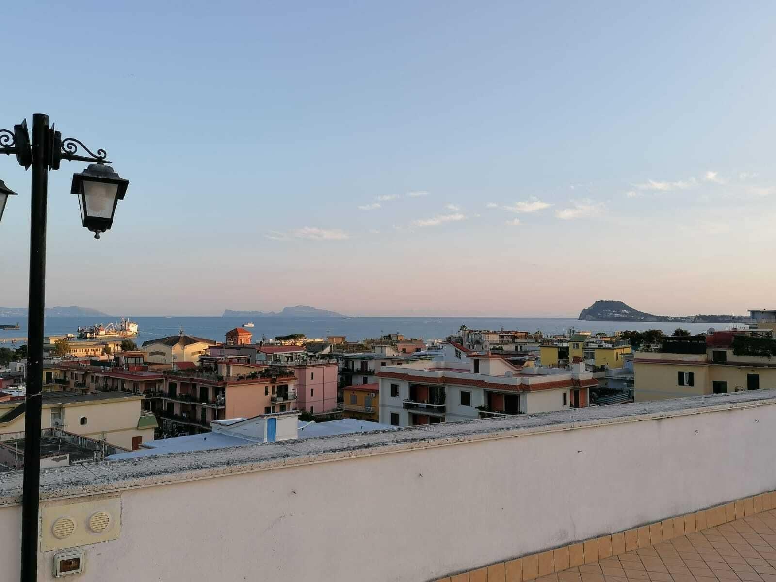 Hotel Santa Marta Поцуоли Екстериор снимка