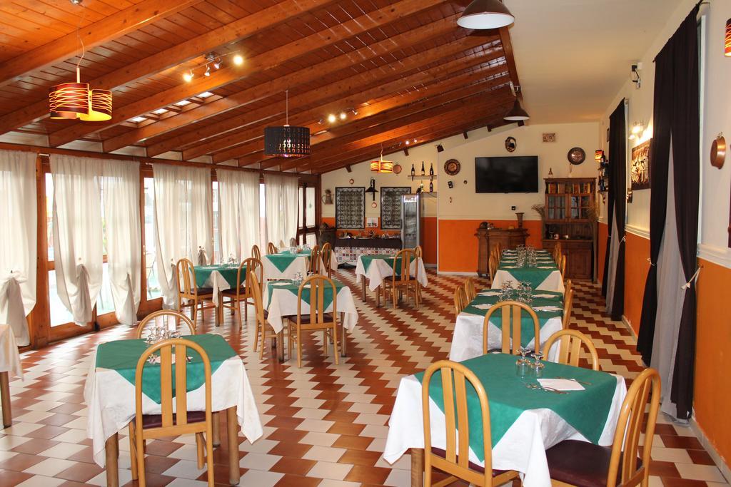 Hotel Santa Marta Поцуоли Екстериор снимка