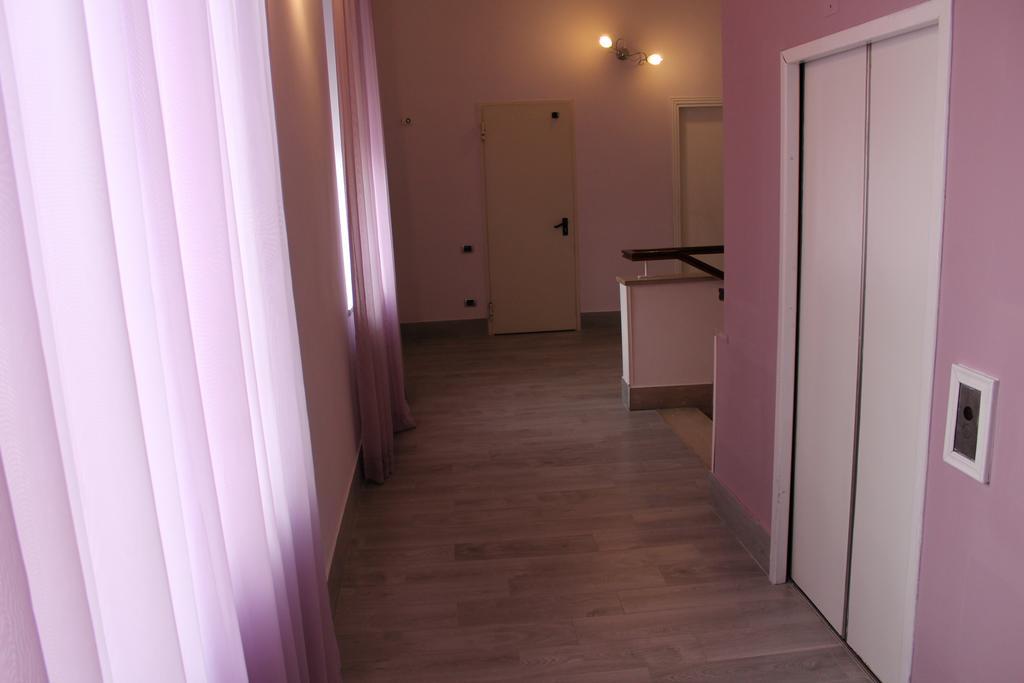 Hotel Santa Marta Поцуоли Екстериор снимка