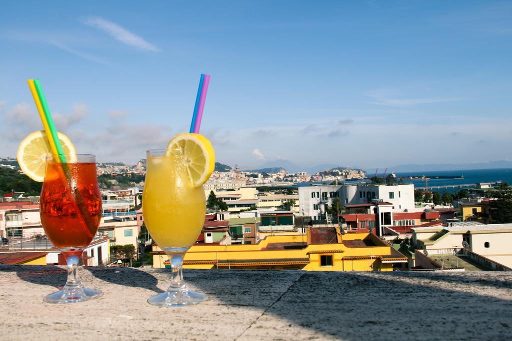 Hotel Santa Marta Поцуоли Екстериор снимка